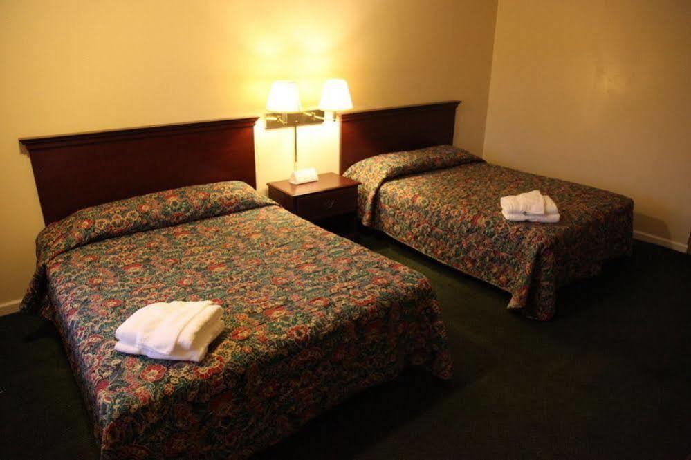 Parliament Resort Gay Mens Resort Augusta Exterior foto